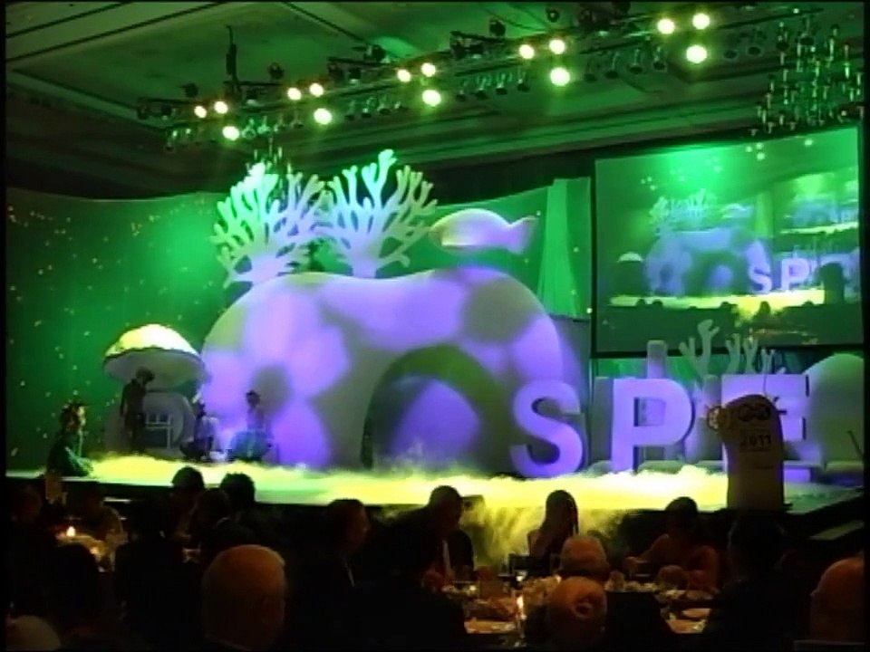 Closing show by Lydia (1)