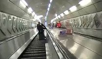 Lange Rolltreppen in der Londoner U-Bahn