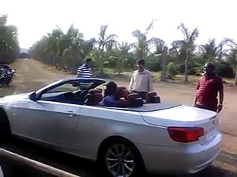 Şekilden Şekle Giren Araba