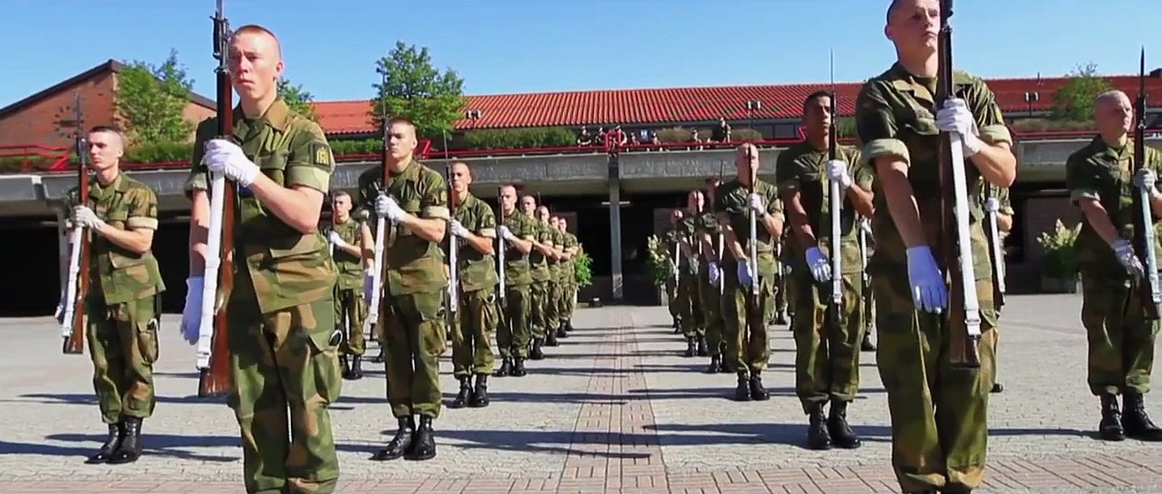 HMKG - Drill Platoon training session (2011) [HD]