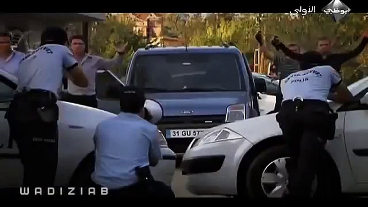 مسلسل وادي الذئاب الجزء 5  الحلقة 1
