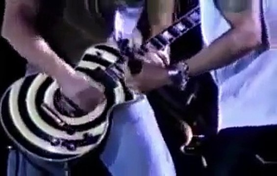 Zakk Wylde & Slash - Voodoo Child (jimi hendrix / lyrics)