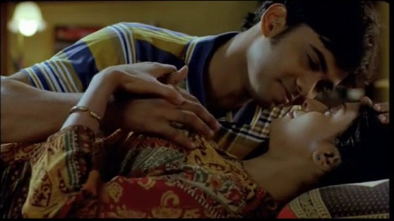 3 on a Bed Full Movie Part 1 - Bengali Story of Love