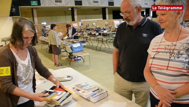 Lannion. A la pêche aux livres avec Amnesty International