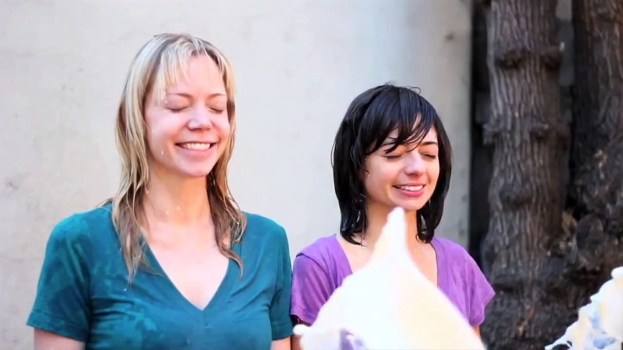 Garfunkel and Oates All Over Your Face