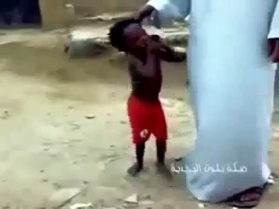 رقص طفل سوداني يجنن