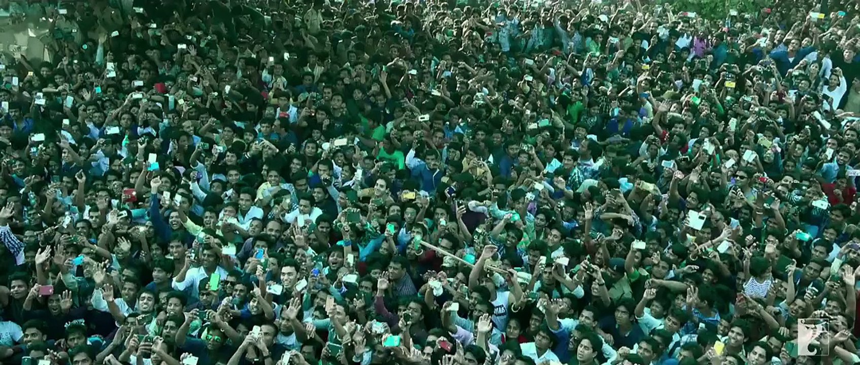 Shah Rukh Khan 'Fan' Movie Official Trailer
