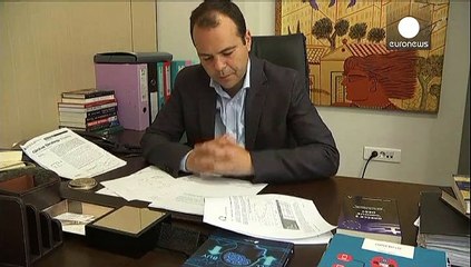 Греция в ожидании: власти готовятся послать предложения "тройке"