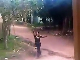 Mujer Trata De Matar A Otra que Le Cojia El Marido Le Dispara & todo queda Grabado