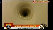 Increíble Remolino Gigante en un Lago de Estados Unidos