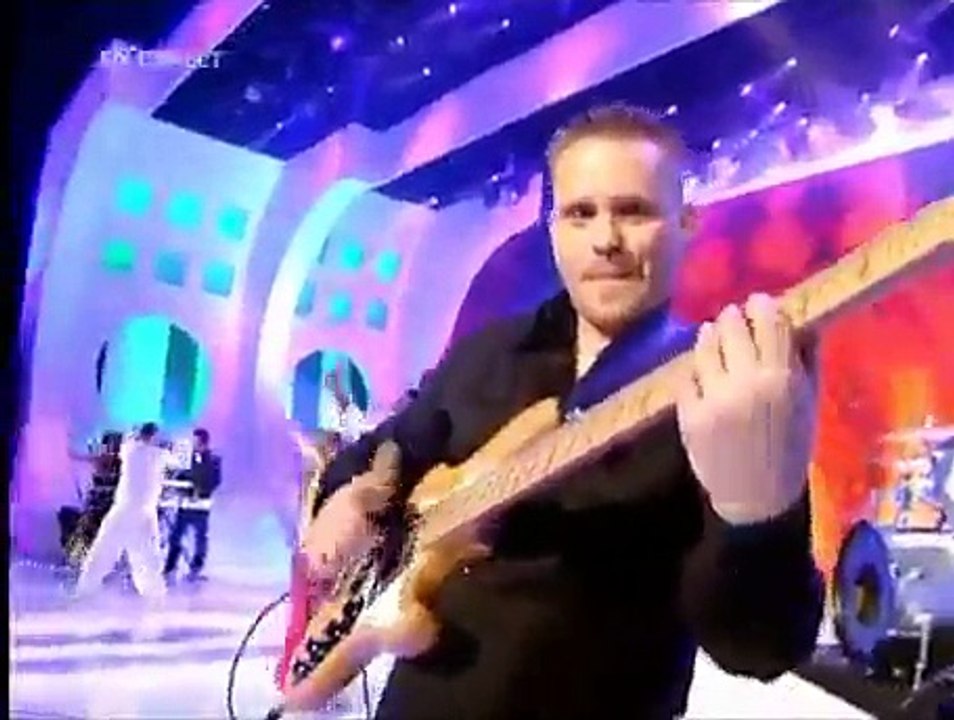 Leslie & Amine - Sobri @ NRJ Music Awards 2005