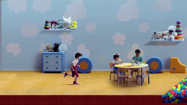 Grandir, avoir une barbe, un rasoir électrique et la plus belle fille du monde - Pub Braun