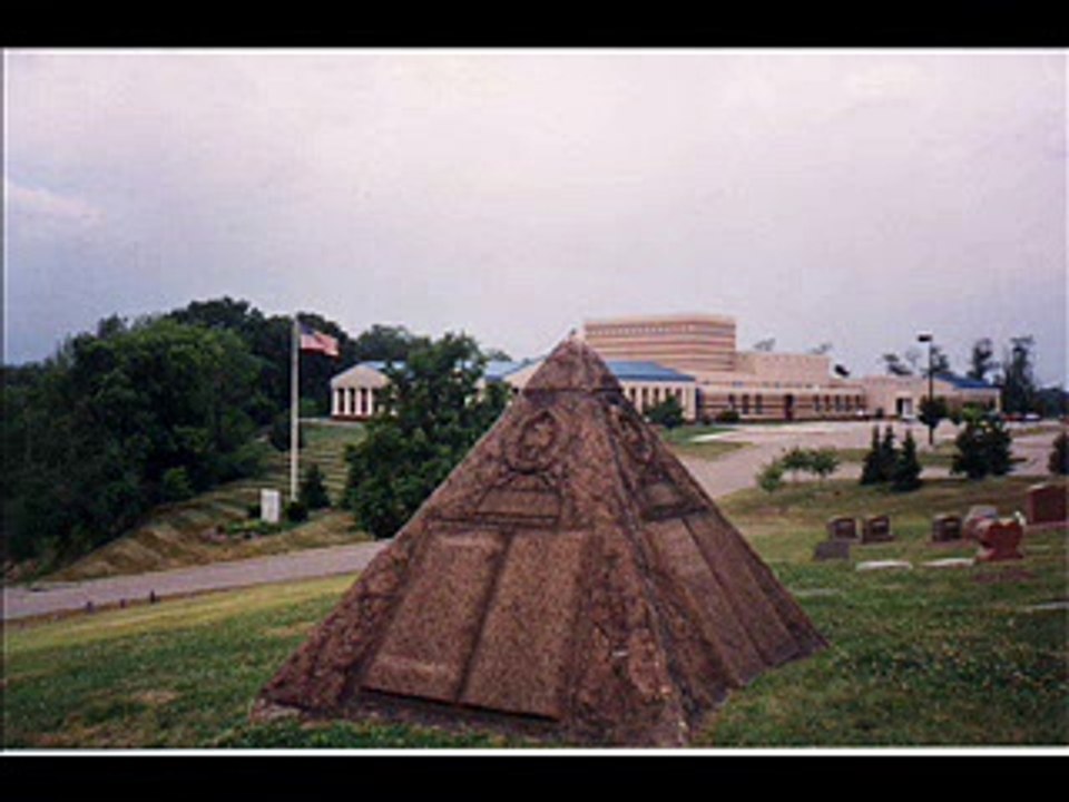 Jehovah witnesses' founder was a MASON!