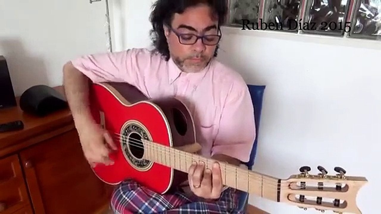 Chords and melodies por "Alegrias" IVm & V7b9 modern flamenco guitar lesson level 4 Ruben Diaz Spain