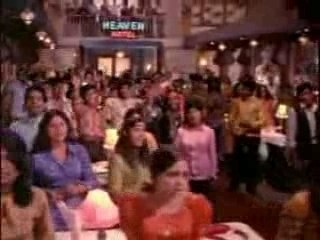 Aapke Kamare Mein - Yaadon Ki Baaraat