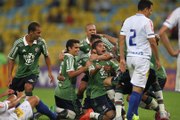 Flu vence o Cruzeiro com gol de Scarpa e fica na cola do líder
