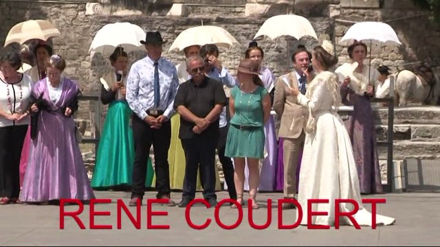 ARLES Fête du costume au Théatre Antique. La 22ème Reine Mandy Graillon