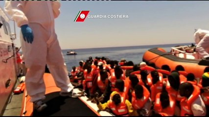 Italia: policía rescata a 823 inmigrantes en varias operaciones