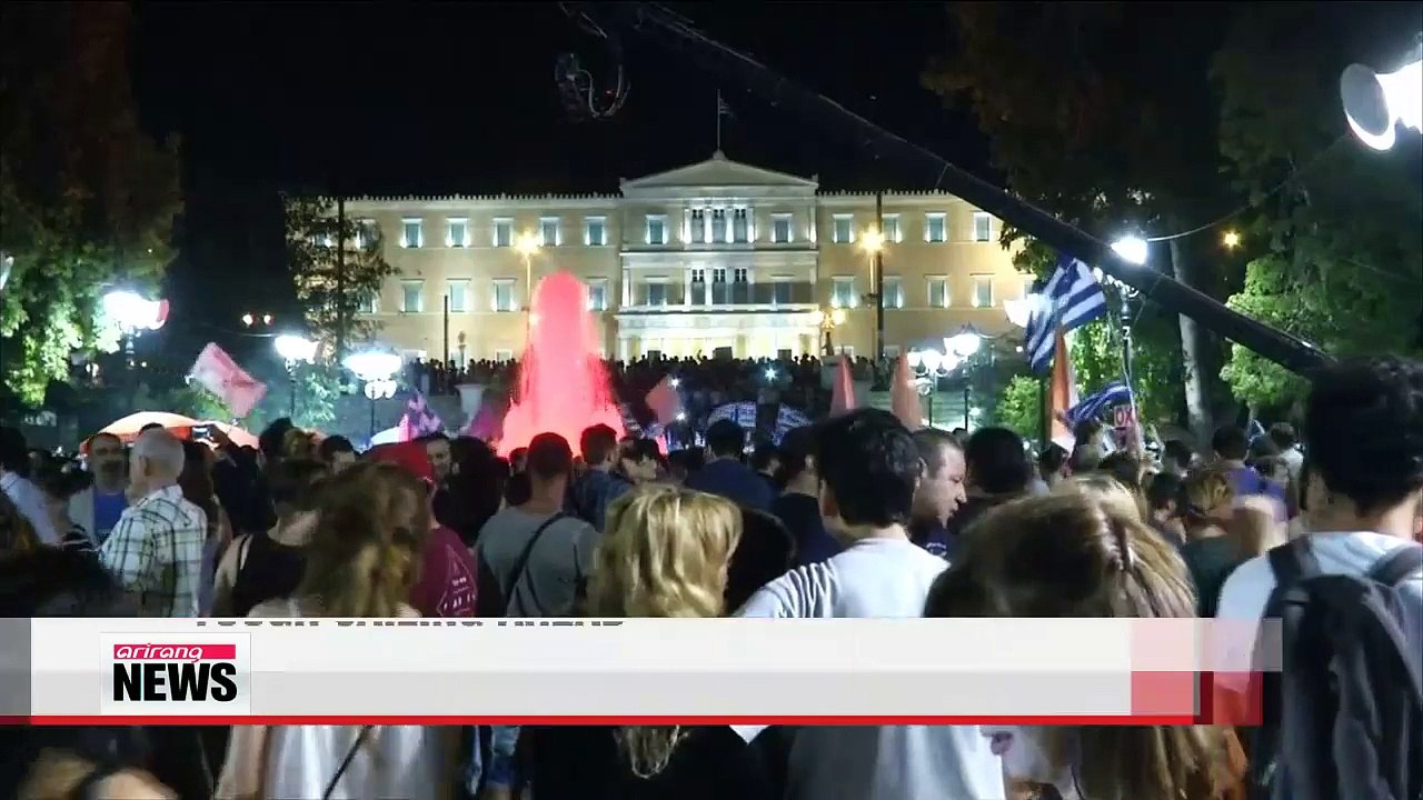 Greece offers large economic reforms, but asks for more in return