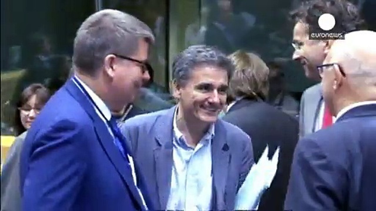 Στα χέρια των αρχών της Ευρωζώνης και της Ελλην...