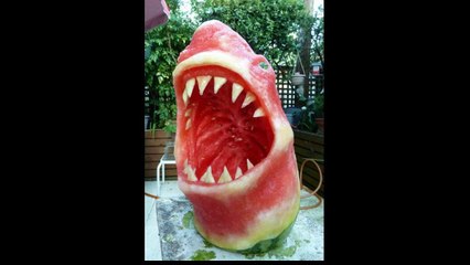 So watermelon sculptures are a thing (23 photos)