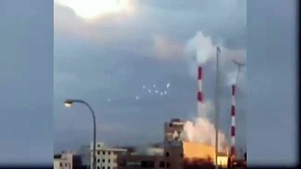Decena de ovnis sobrevolando Japón