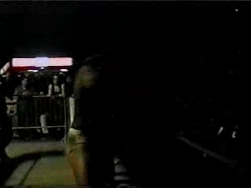 Kane vs. Leviathan - Christmas Chaos