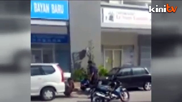 Cop who slapped foreigner in YouTube clip reprimanded