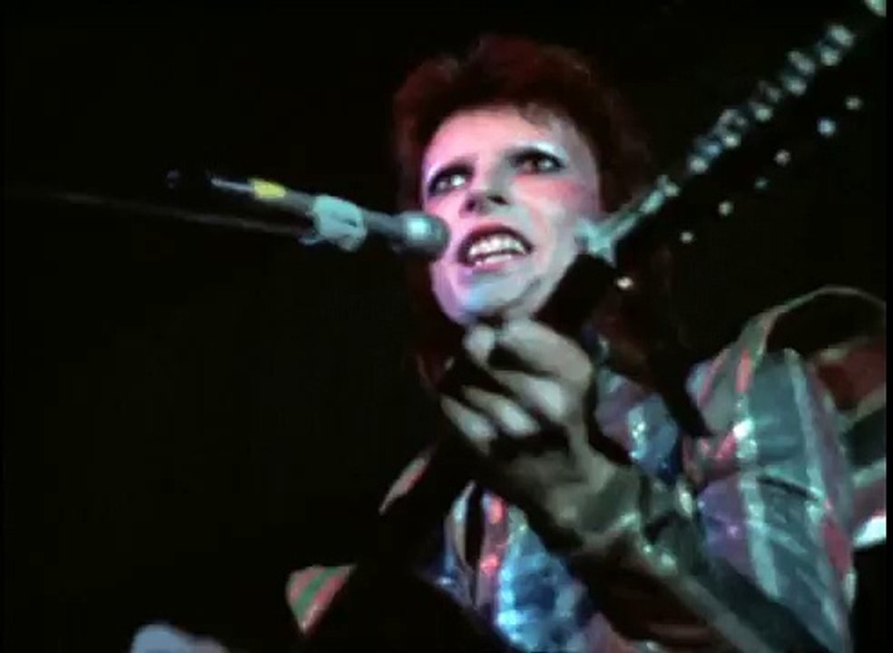 David Bowie – My Death, taken from ‘Ziggy Stardust The Motion Picture’