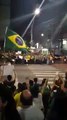 Manifestante se reúnem mais uma vez em protesto contra Dilma, em Fortaleza