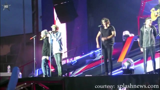 Harry Styles Of One Direction Is Pissed Off At Louis Tomlinson & Zayn Malik