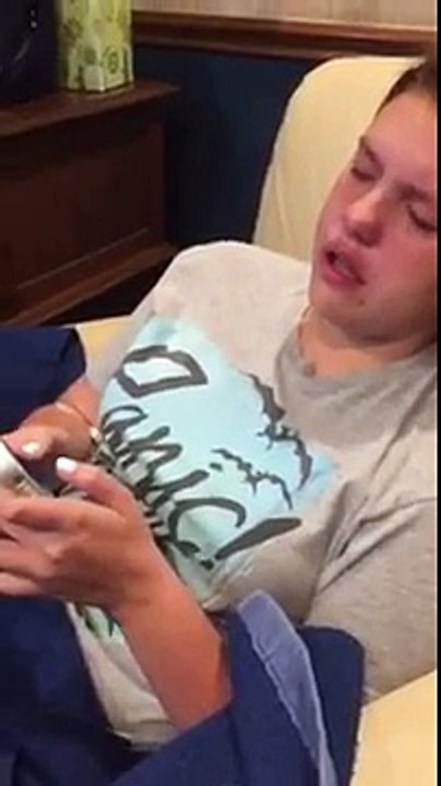 Me Crying Over Louis Tomlinson After Getting My Wisdom Teeth Removed