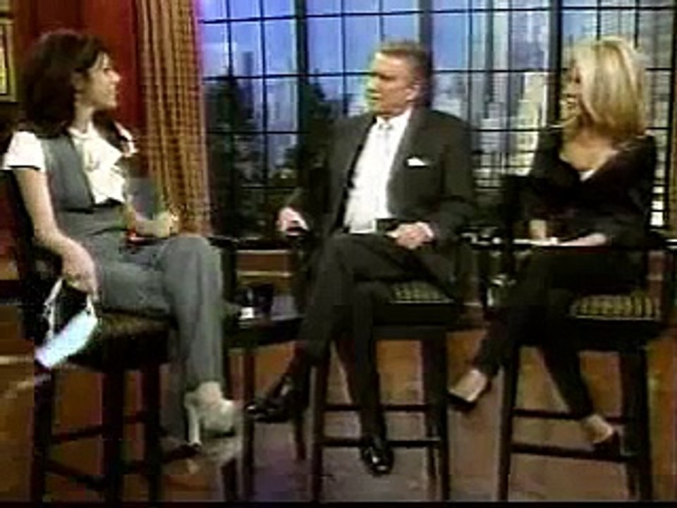 Marisa Tomei on Live With Regis and Kelly (Feb. 19, 2007)