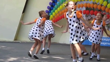 Детский танец ЦВЕТНОЕ НАСТРОЕНИЕ.Children's dance COLORED MOOD.