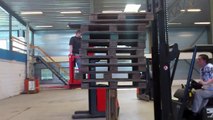Forklift skills - Balancing 10 pallets on 1 upright pallet