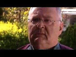 Neighbours - Harold strangles Paul (2005)
