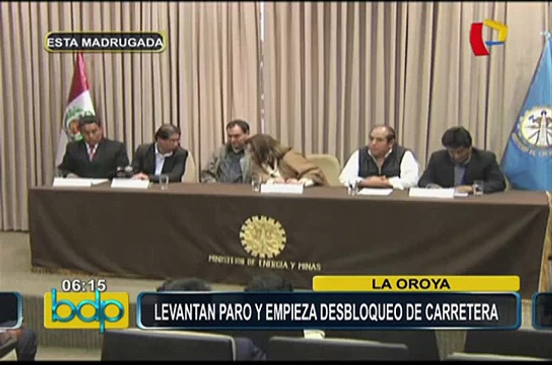 Manifestantes levantan paro y desbloquean Carretera Central en La Oroya