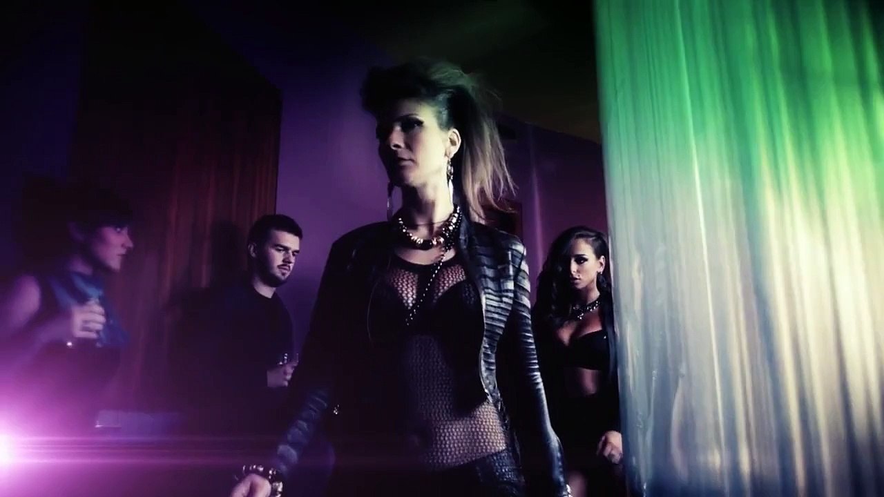 Ministarke  &  aco pejovic   /  poplava