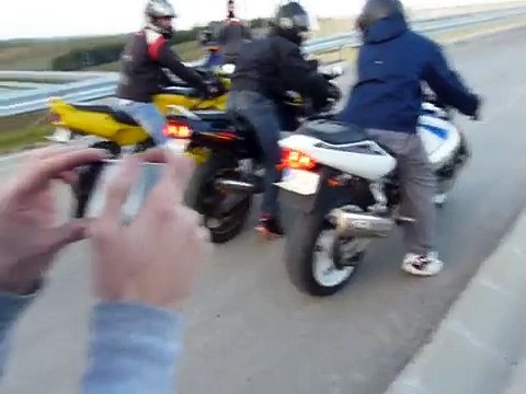 Suzuki GsxR 600 Honda NSR 125 x2 Burnout ZA MALINE