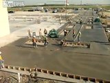 Des ouvriers galèrent avec une machine complètement folle sur un chantier !