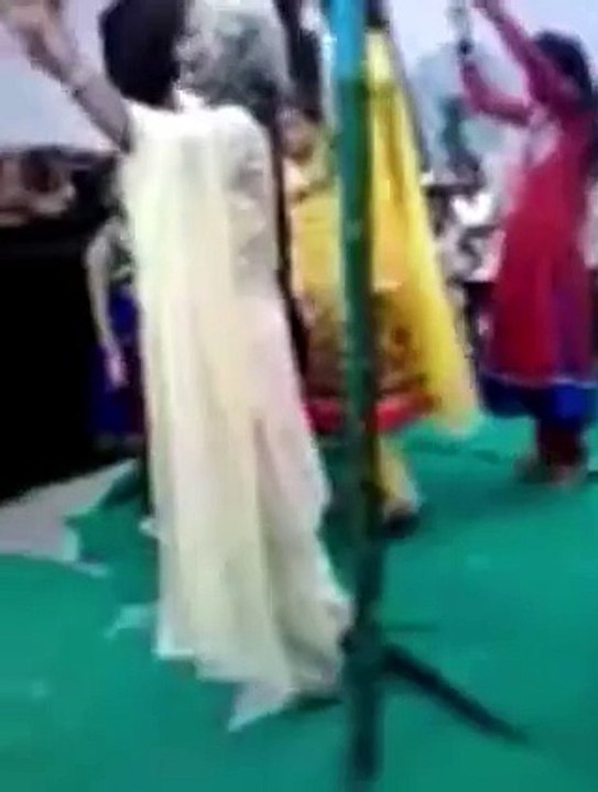 bipashah hit dance