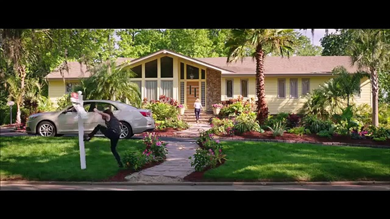 Sisters (2016) Global Trailer (Universal Pictures)
