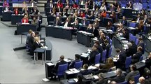 Sigmar Gabriel über zu Guttenberg am 24.02.2011 im Bundestag