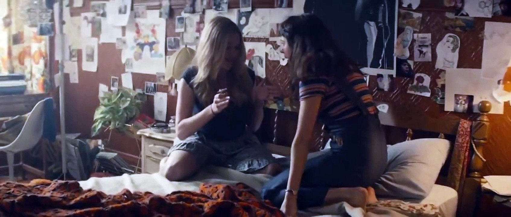 The Diary of a Teenage Girl Official Trailer #1 (2015) - Alexander Skarsgård, Kristen Wiig Movie HD-M9LNsSjnqBM