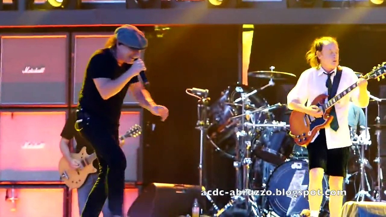 AC/DC BAPTISM BY FIRE Zurich 7 June 2015  Letzigrund Stadium