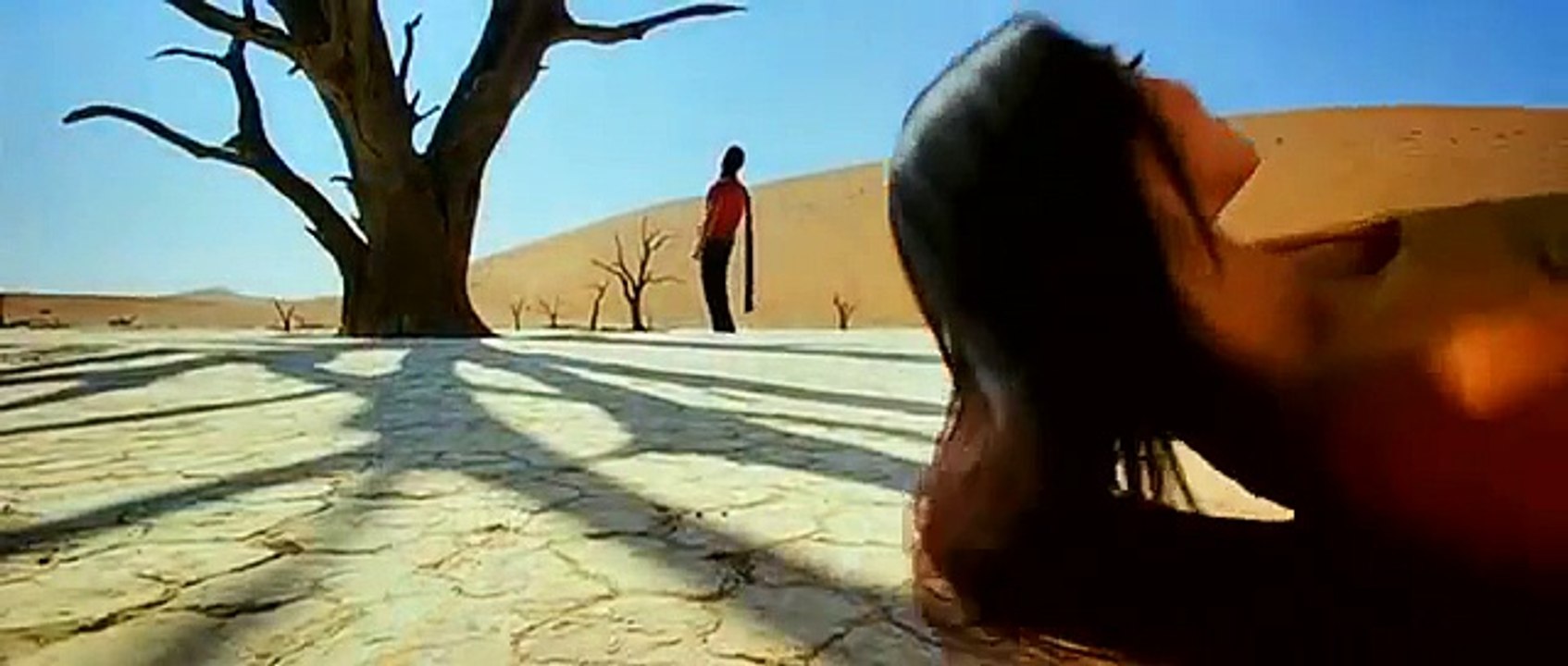 Guzarish from Ghajini song HQ