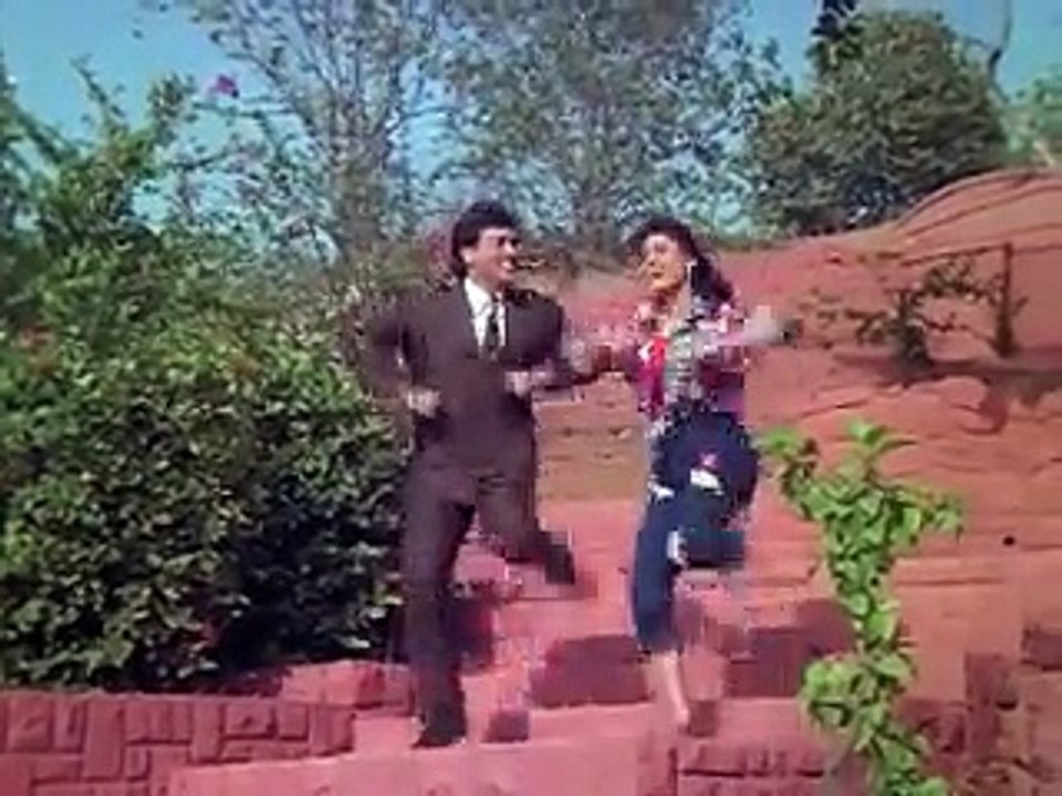 Govinda  Bijlian tum hum pey yun girao na