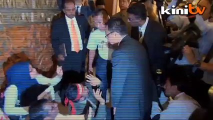 Adamant activists 'force' deputy minister to accept memo