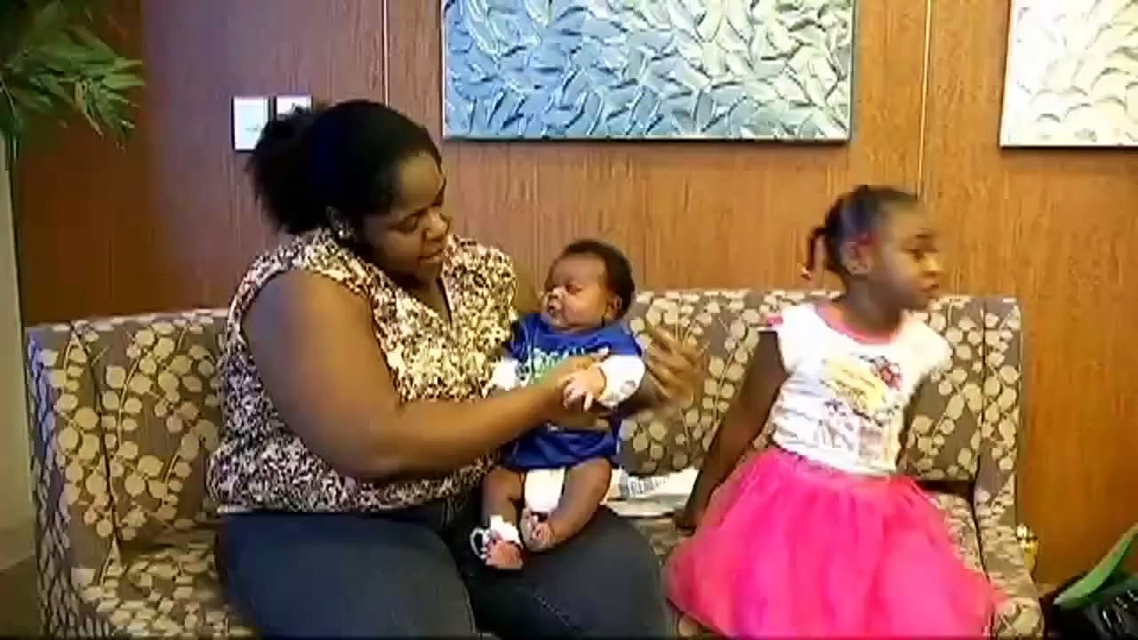 Mom gives birth to 14-pound baby boy