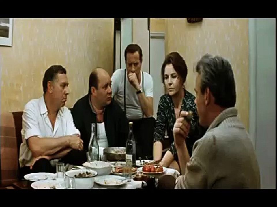 Нина Ургант - Десятый наш десантный батальон (к/ф "Белорусский вокзал")